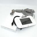 Nintendo Wii U - Konsole, Basic Pack, 8 GB, weiß